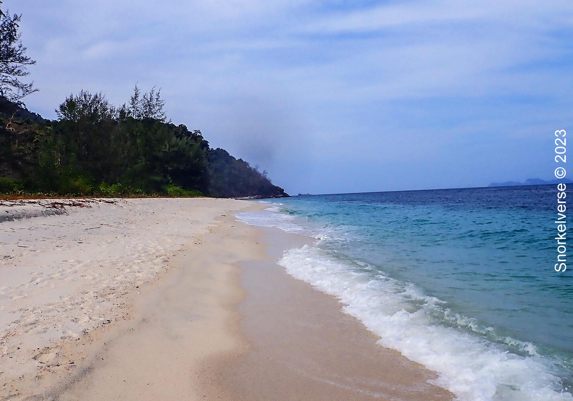10 Best Snorkel Spots Koh Lipe 26 Lam Son Beach, Koh Adang