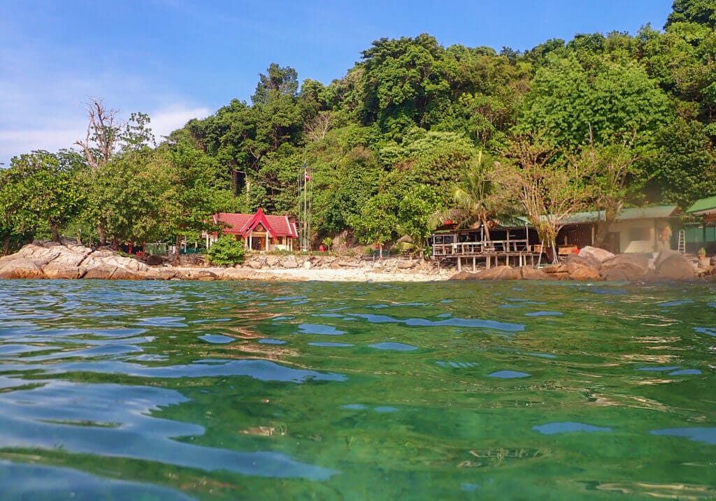 Snorkeling the popular Pattaya Beach, Koh Lipe 29 Snorkeling Pattaya Beach 4