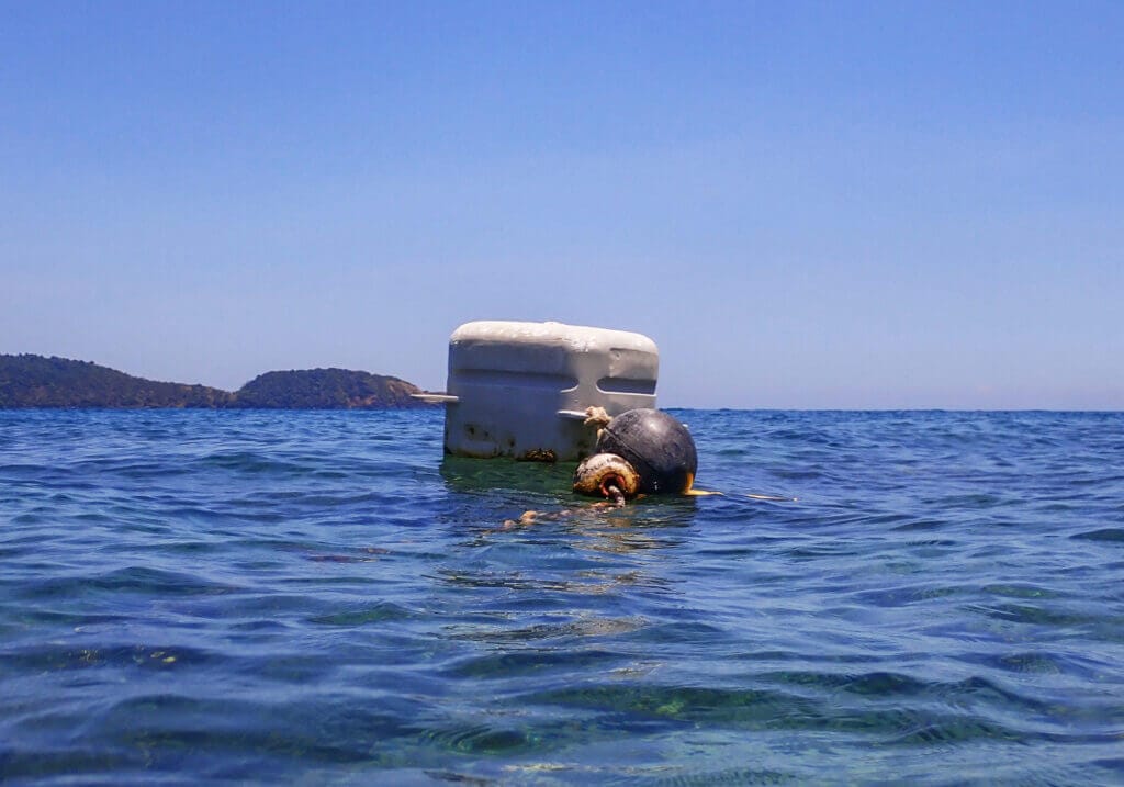 Buoy, Honeymoon Beach, Bon Island