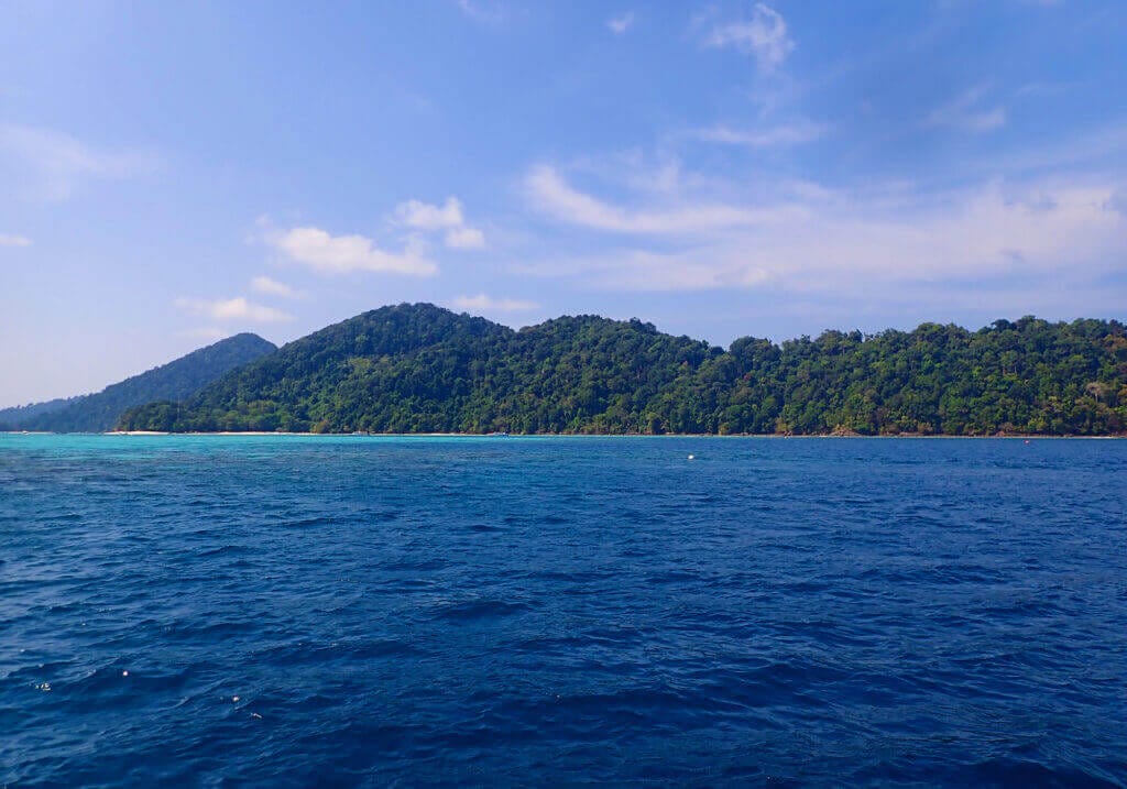 Snorkel Spot, Mae Yai, Surin Islands