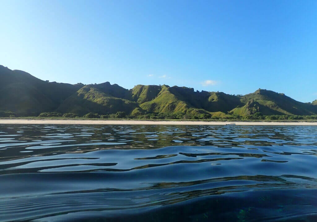 Snorkeling the Jurassic Komodo National Park, Indonesia 33 Snorkeling up to Long Pink Beach, Sanur Island, Indonesia